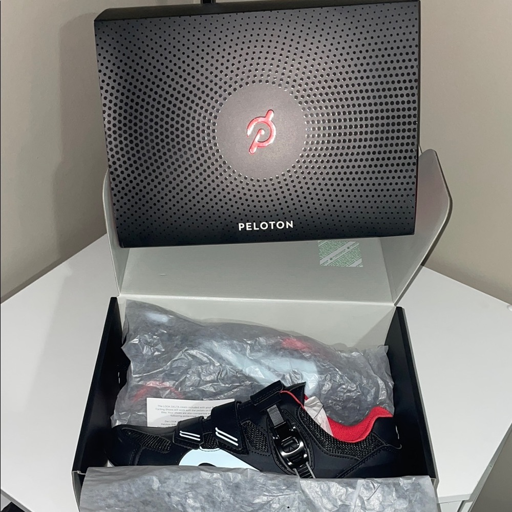 Peloton Cycling Shoes - Black and Red